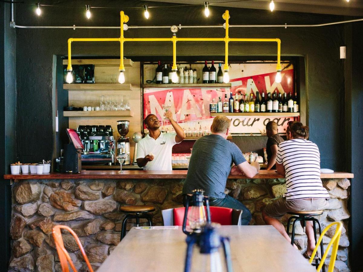 Pitstop Lodge Gordons Bay Exterior photo